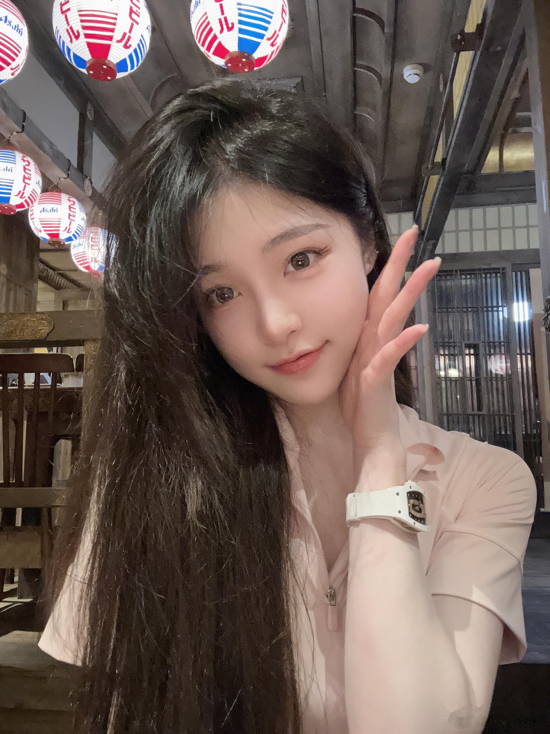 若你早与他人两心同 何苦惹我错付了情衷 ​​​