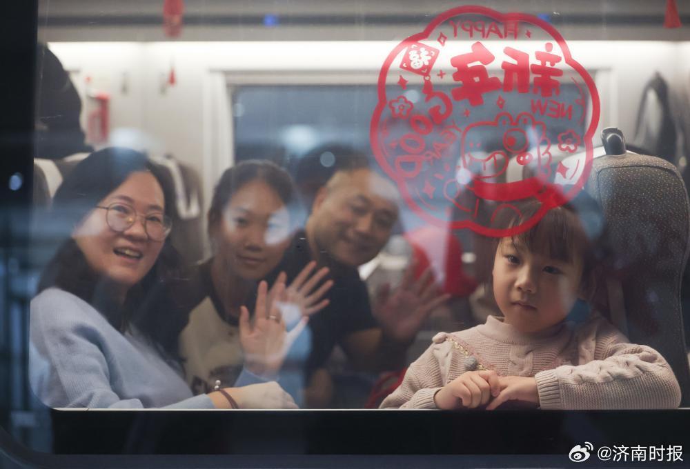 #春节是中国人与时间的对抗#【过年好，在每一天】春节是中国人的集体疗愈，又是中国