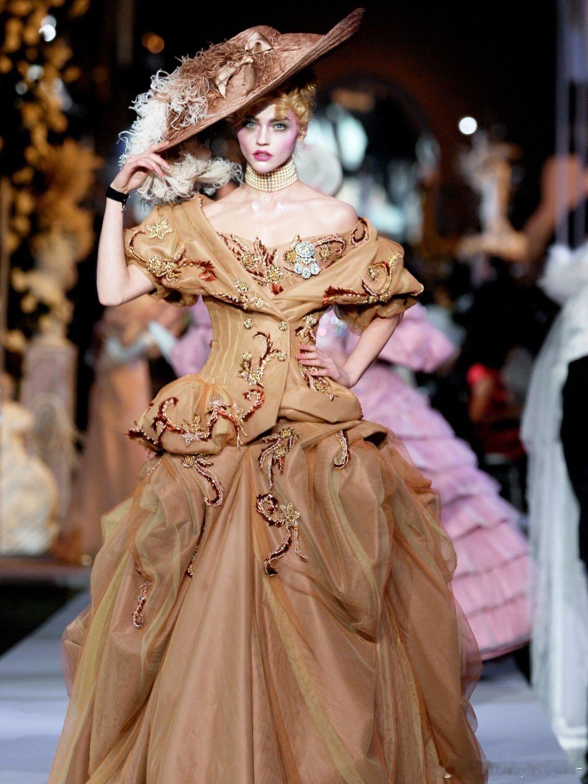 Christian Dior F/W 2007 Haute Couture Jo