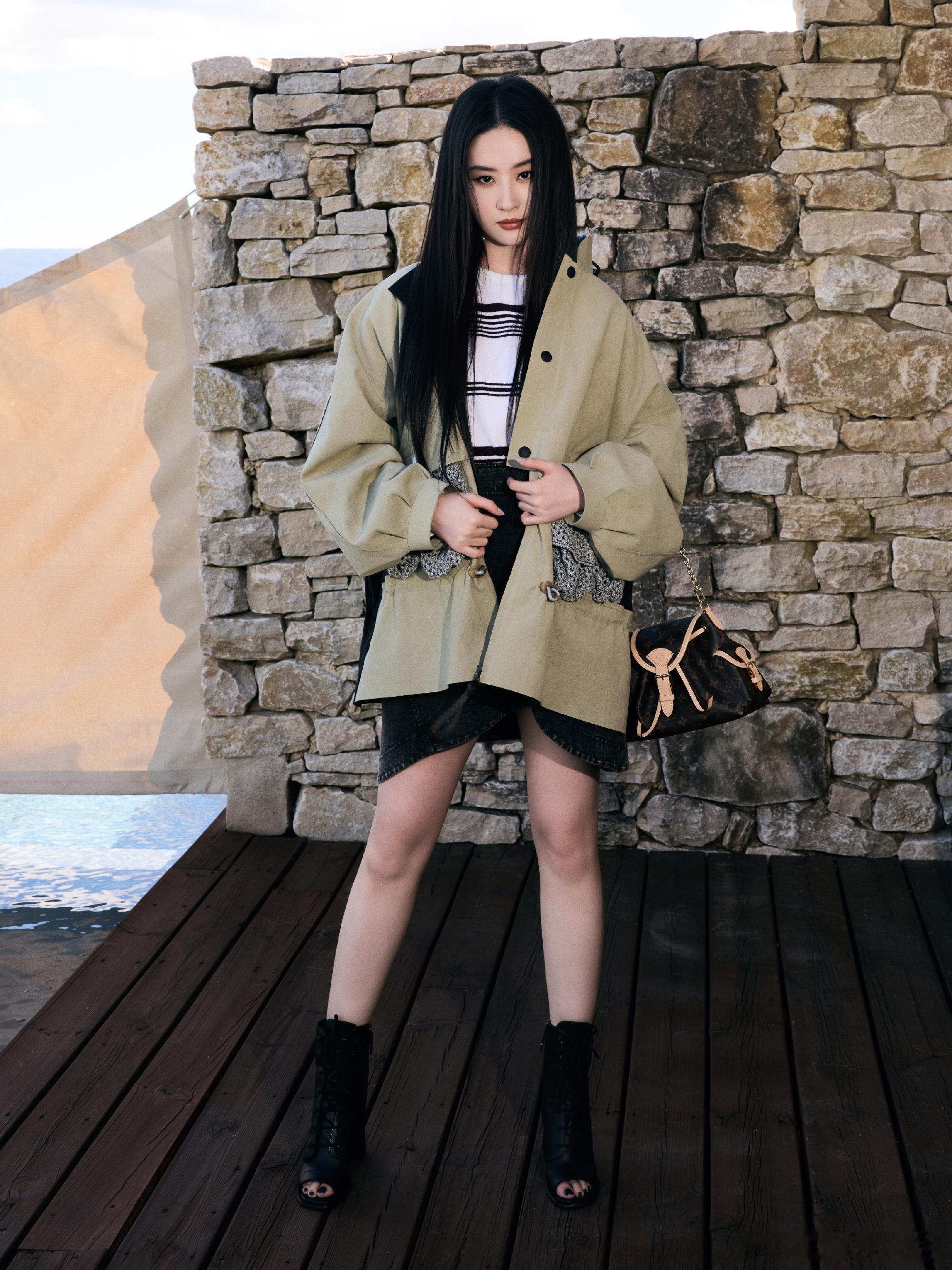 刘亦菲Louis Vuitton2026早春大秀生图造型～这个小女孩的状态我要吹