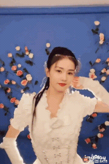 白鹿图三那表情总给人一副小人得志的感觉
 