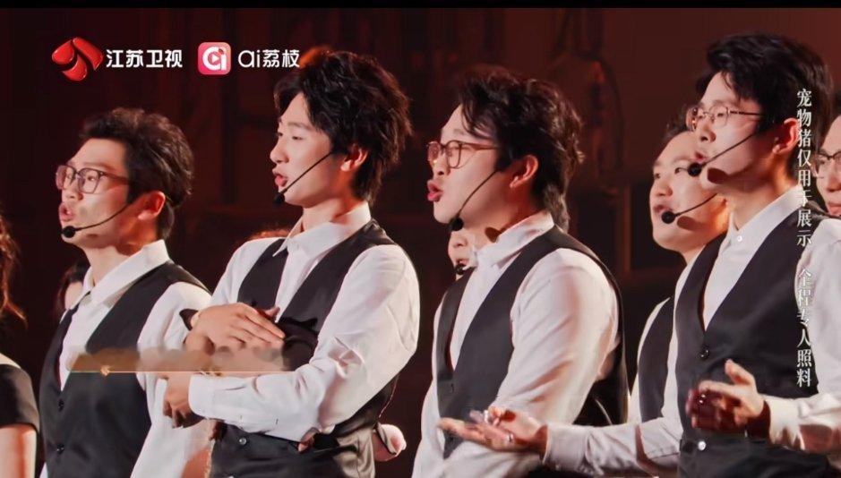 古时候过日子愿望很实在，有屋子住、养上猪就知足，小小的陶罐藏着古人对安稳日子的期
