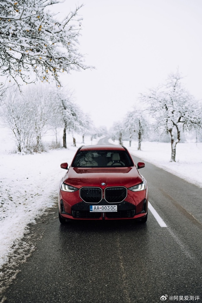 【全新宝马X3】🚘🚘🚘红与白❄️❄️❄️国内明年1季度上市准备购go起来[