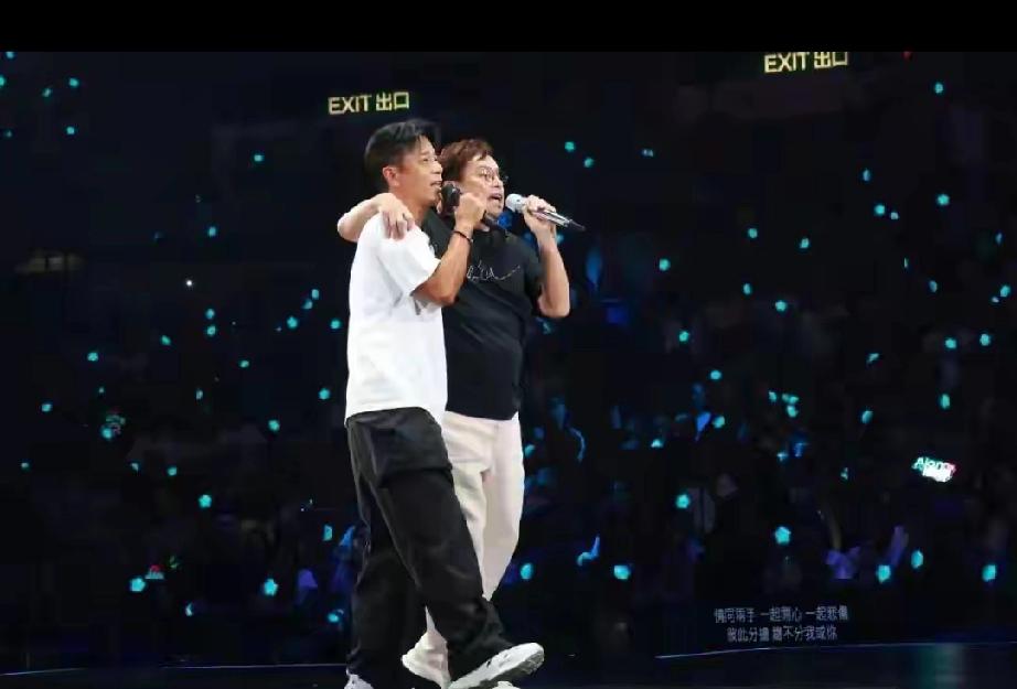 爷青回！时隔11年，左麟右李红馆惊喜合体太催泪
 
        9月11日，