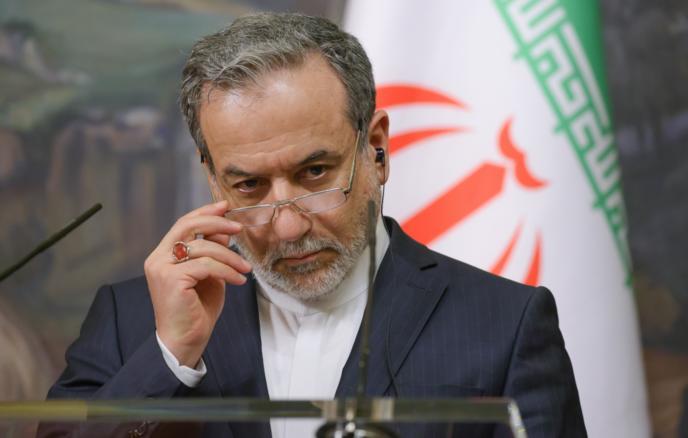 伊朗外长质疑美方谈判诚意
 
2月6日，多国在阿曼首都举行新一轮伊朗核问题危机解