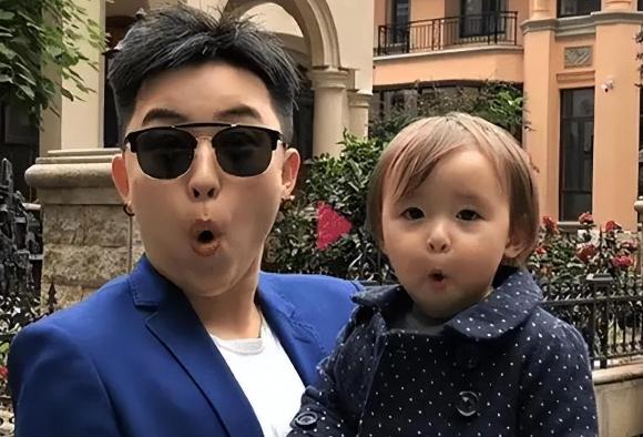 2017年，吉林一单身女老板斥50万购精子，诞下五国混血宝宝，遭众人不解，她直言