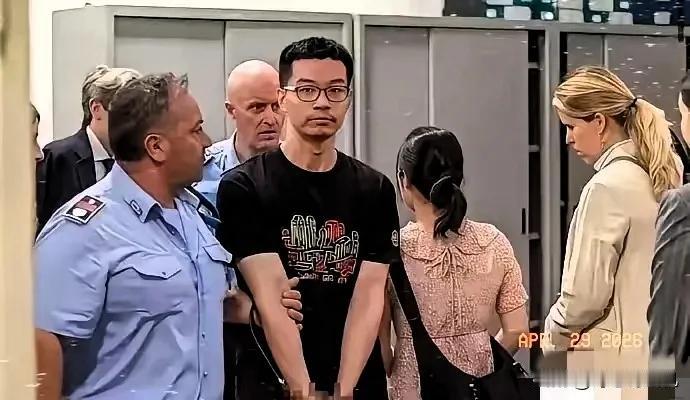 前几天，那位在意大利被秘密逮捕的中国芯片工程师徐泽伟，已经被偷偷引渡到美国受审了