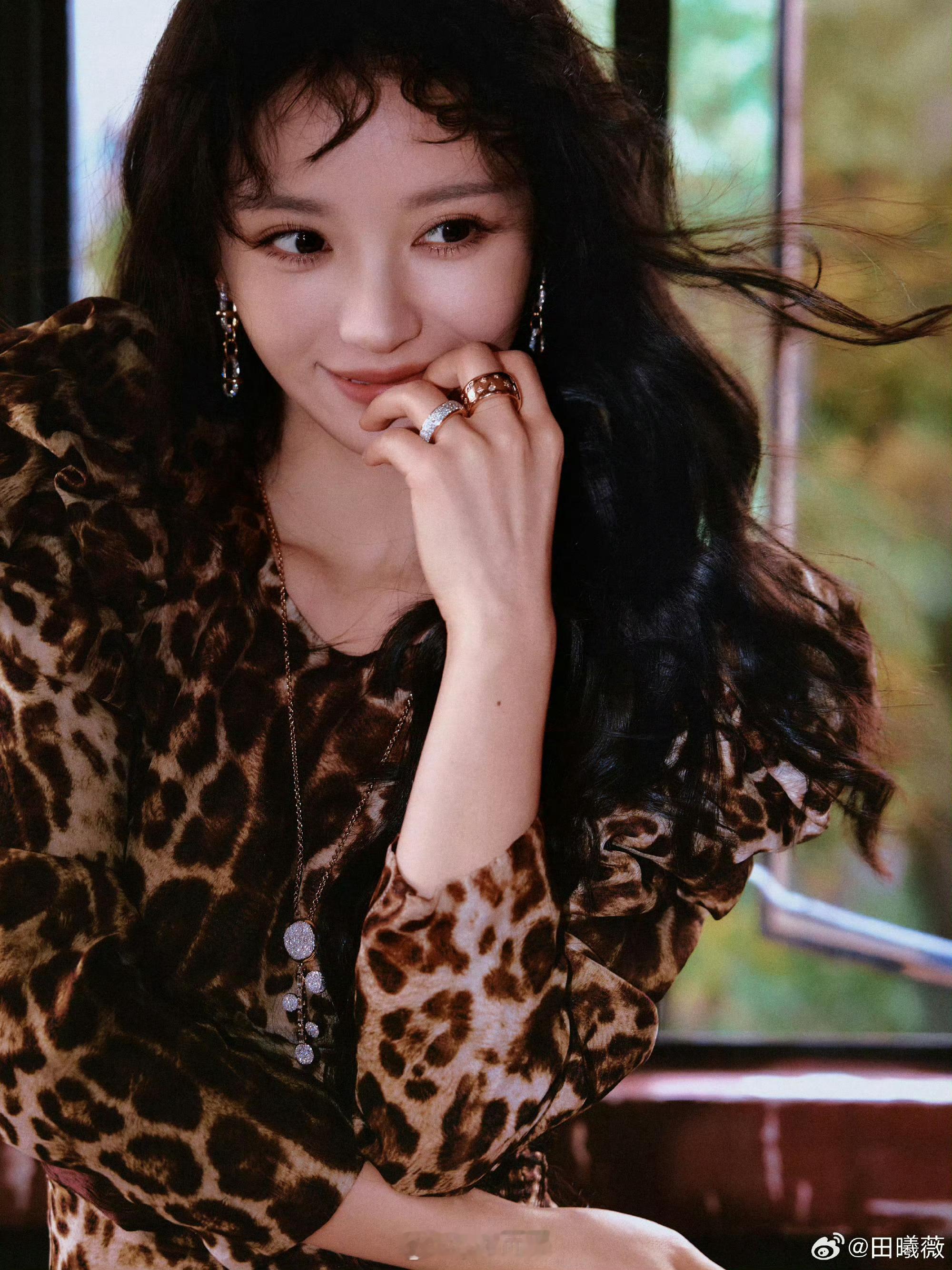 尖叫之夜出图田曦薇尖叫之夜演绎Ronald van der Kemp 2021春