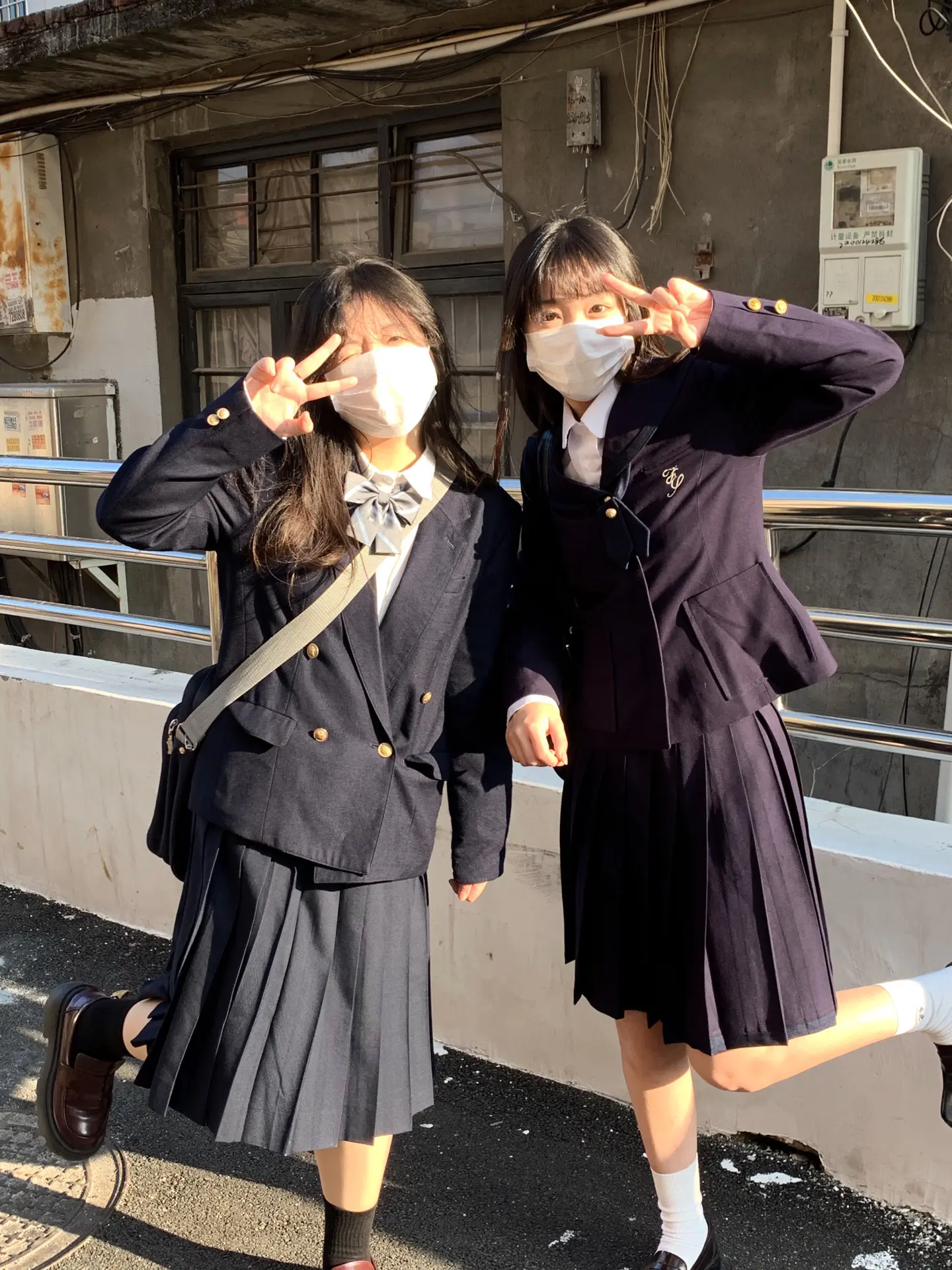 书信和电话都没有意义的话 那明天见