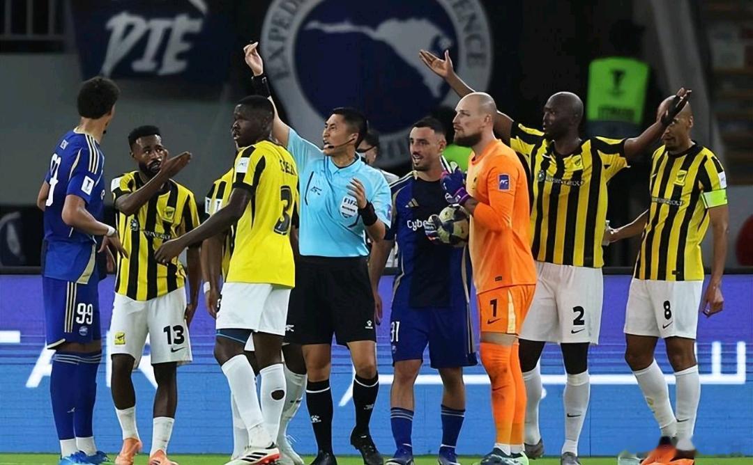 亚足联力挺马宁判罚正确 官方定论！亚足联认定马宁亚冠关键判罚公正无误北京时间4月