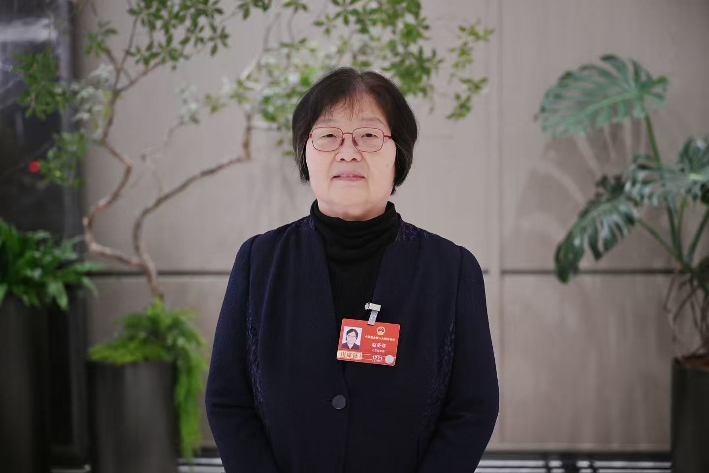 【全国人大代表、编剧赵冬苓 #代表说唯流量论在毁灭影视创作# 】#饭圈文化与影视