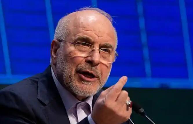 伊朗议长穆罕默德·巴盖尔·卡利巴夫，近日在一场充满火药味的讲话中，强烈批评了国内