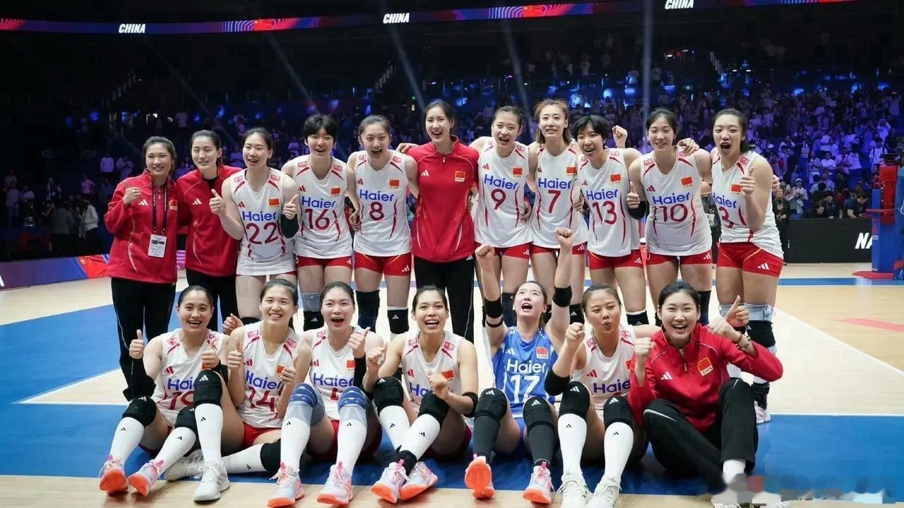 中国女排 打破淘汰赛心魔五局鏖战，绝境逆袭！中国女排3-2逆转美国女排。一路跌宕