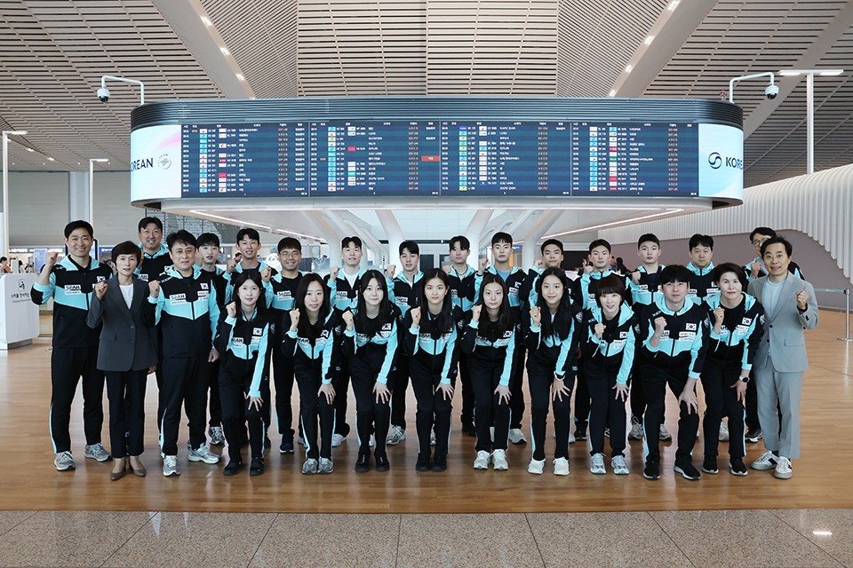 韩国乒乓球国家队于28日上午，经仁川国际机场出发，前往举办「2026 ITTF世