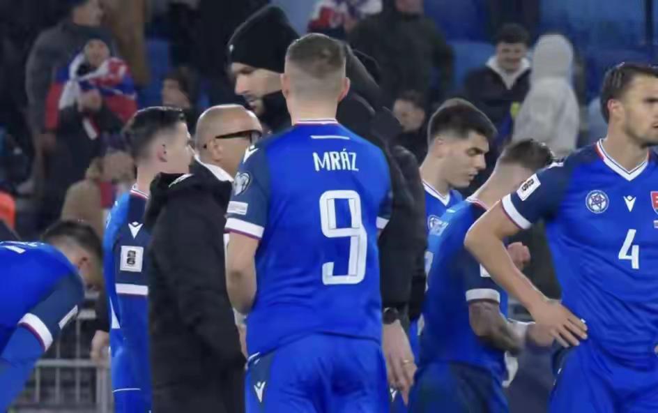 【出人意料的4比3！科索沃客场击败斯洛伐克】曾经硝烟弥漫的弹丸之地科索沃，在北约