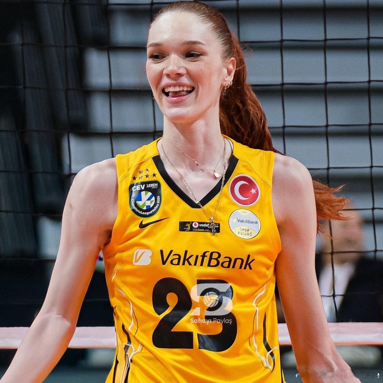 ⚡️ 土超女排联赛第12轮，瓦基弗银行客场横扫阿卡斯货运。蒂亚纳.博斯科维奇全程