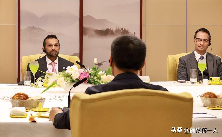 对抗这条路，已经走到头了！FBI局长带队进京，把跨国诈骗、芬太尼类物质管控、逃犯