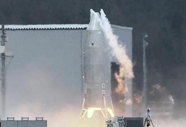 日本航天最近宣布了一项“历史性突破”——可回收火箭试验成功。

乍一听很提气。但