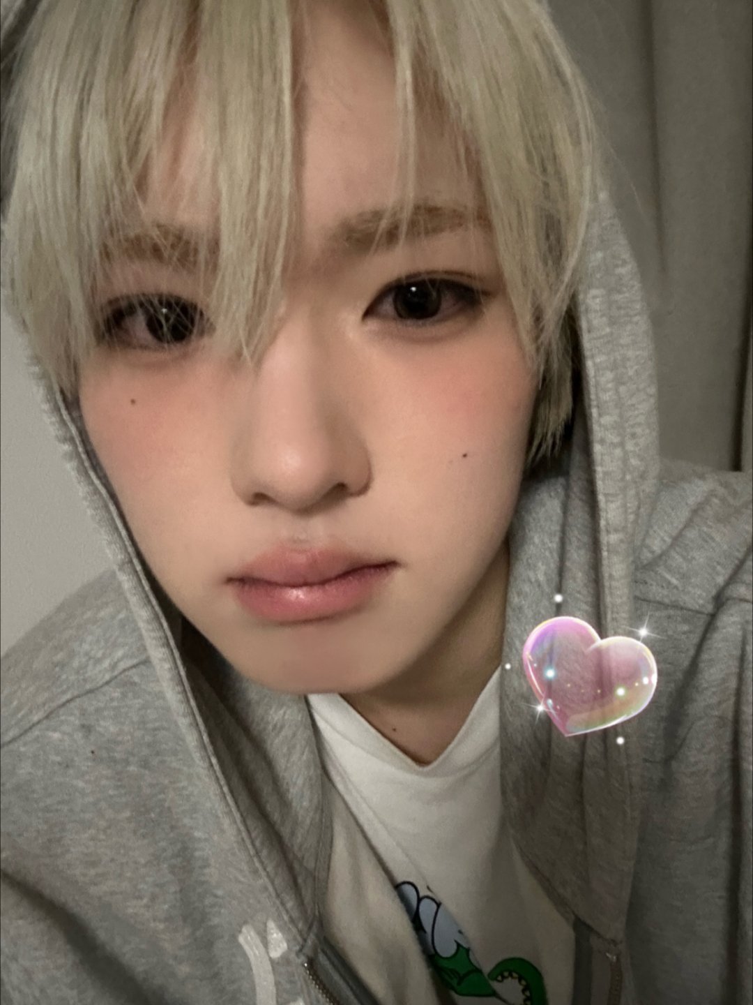 【39】是怎样铁石心肠的女人 才能在被这样可爱无辜的眼睛盯着看时依然无动于衷 ​