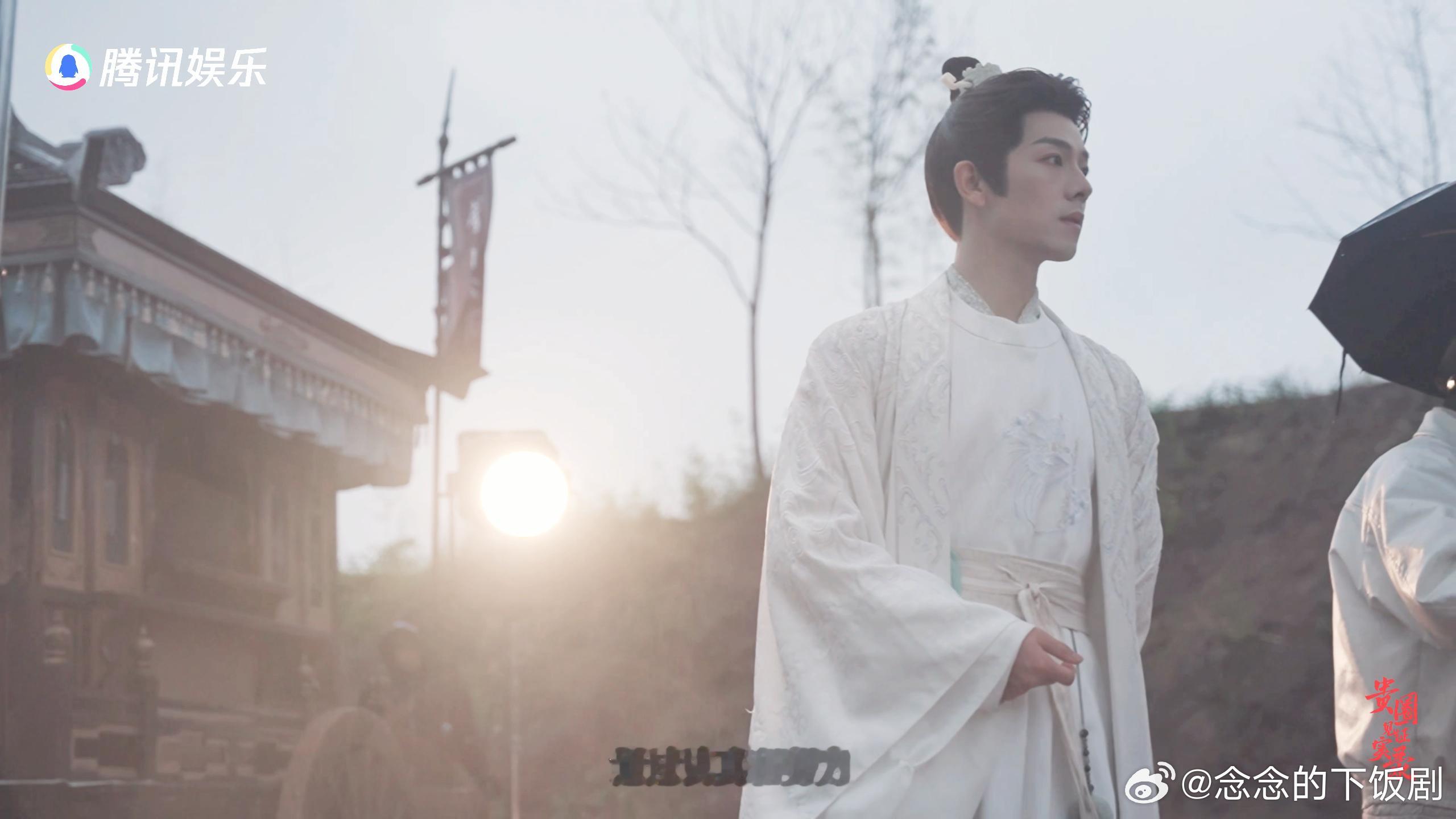 曾辉说拍短剧一年体验30多种人生曾辉说短剧圈都凝成一股绳 以前误会短剧敷衍了，了