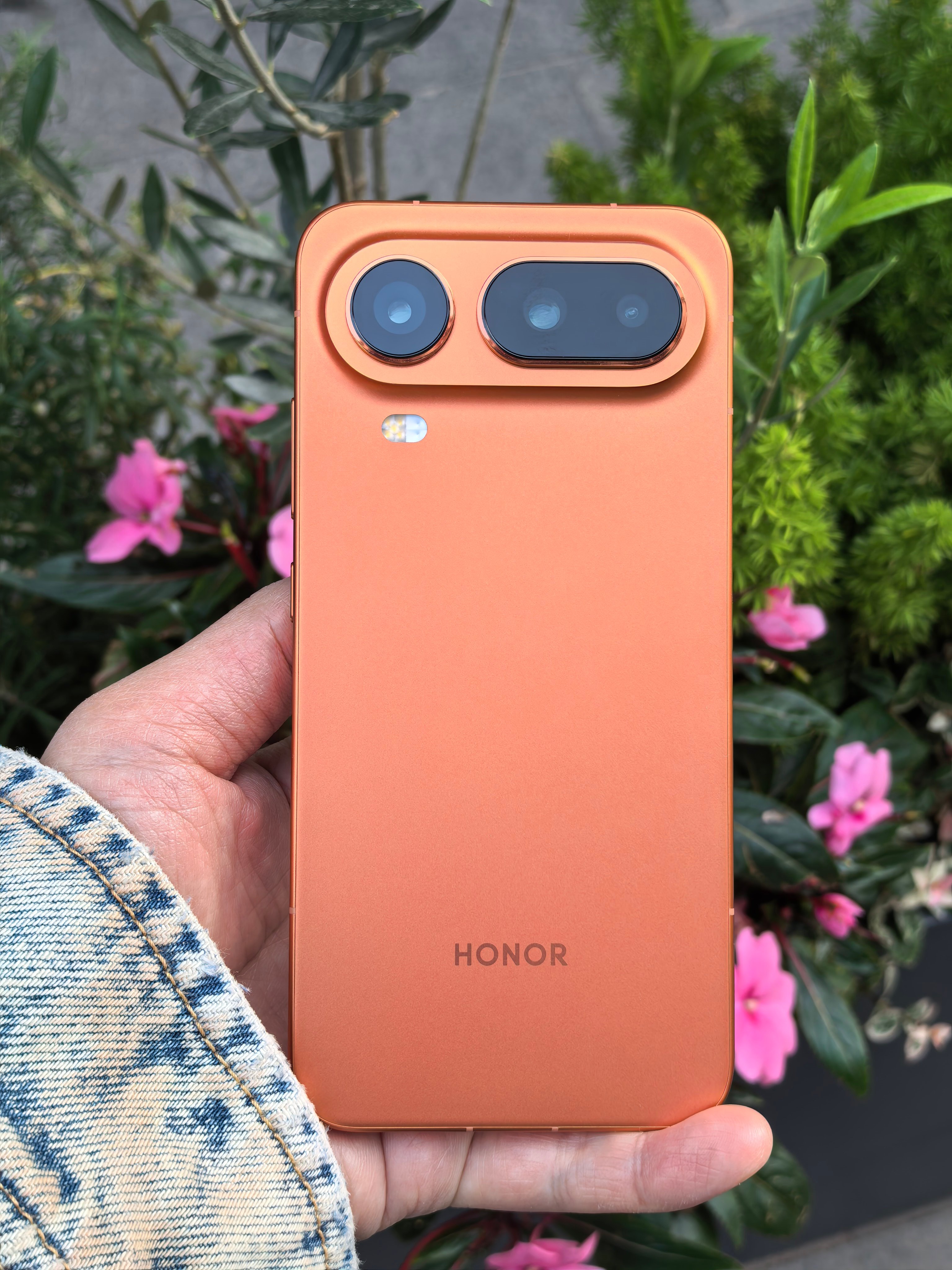 告别千元机 随着内存价格的疯涨，很多手机都要涨价了，甚至有些品牌都已经开始启动涨