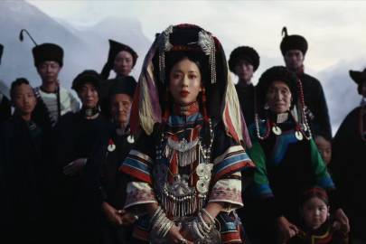 吉克隽逸穿彝族盛装神女级别 都给我去看吉克隽逸的绝美妆造，好吗？这么具有民族特色