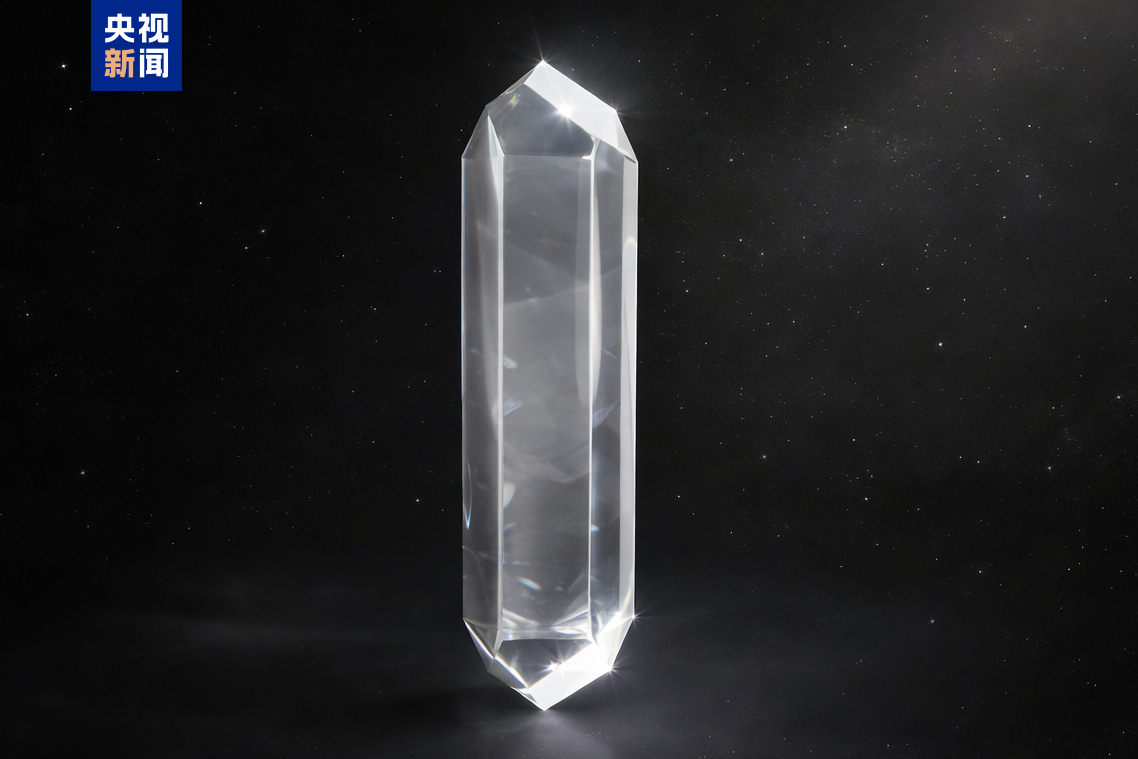 【月壤新发现！#我国再发现两种月球新矿物#】4月24日，中国国家航天局发布嫦娥五