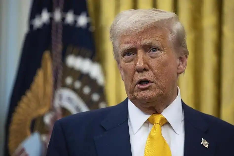 美国突然下最后通牒：中方再买俄石油，就征收100%关税。话音未落，中国不到24小