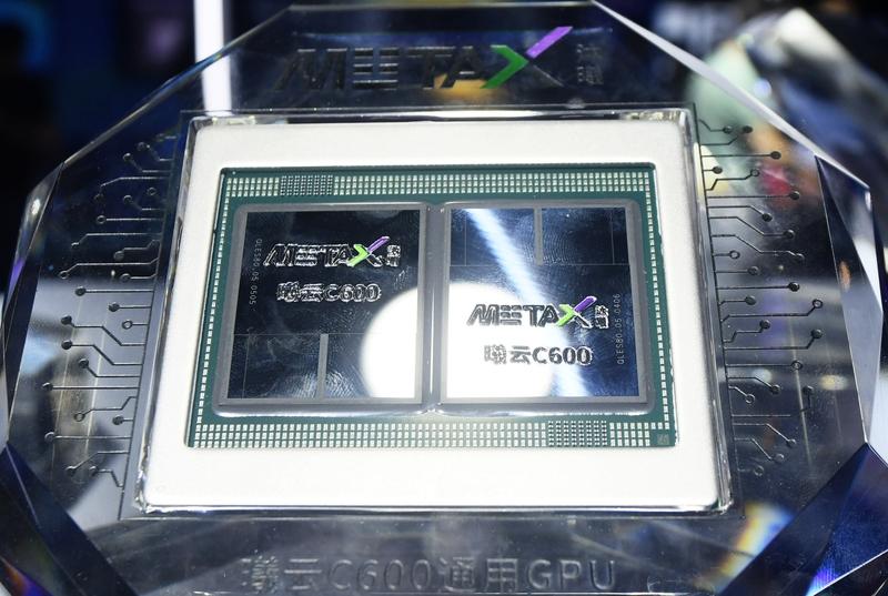 12月17日，“国产GPU第二股”沐曦股份登陆科创板，以一场震撼市场的暴涨拉开上