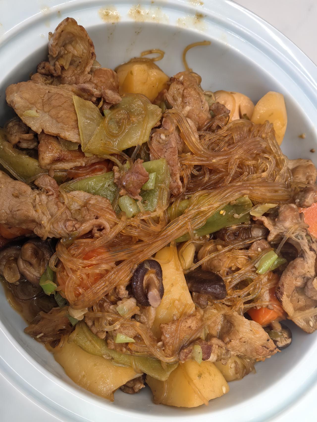 过日子，从认真做好一日三餐开始
      家里人出差的出差，上学的上学，这段时