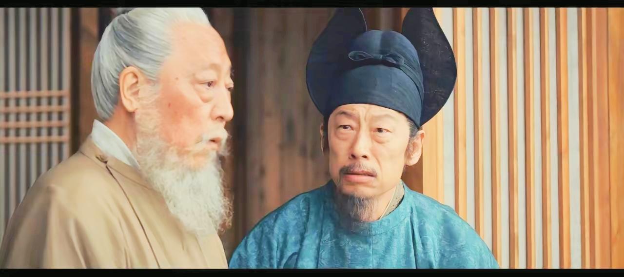 太平年导演真会选角啊，倪大红父子俩的大眼泡子真像啊