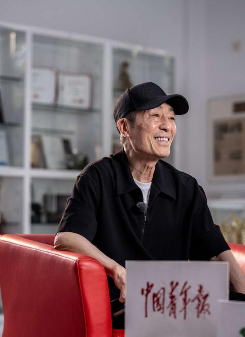 张艺谋说出这席话，厉害了！
最近张艺谋接受《中国青年报》采访，谈到“如何讲好中国