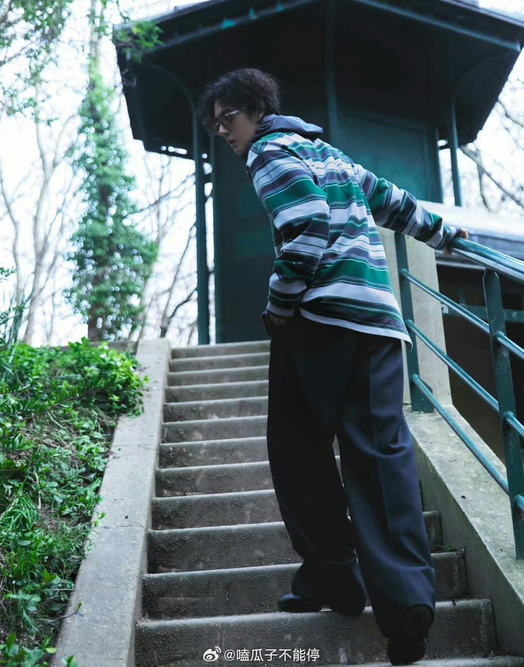 王一博巴黎大秀第二场造型来看看