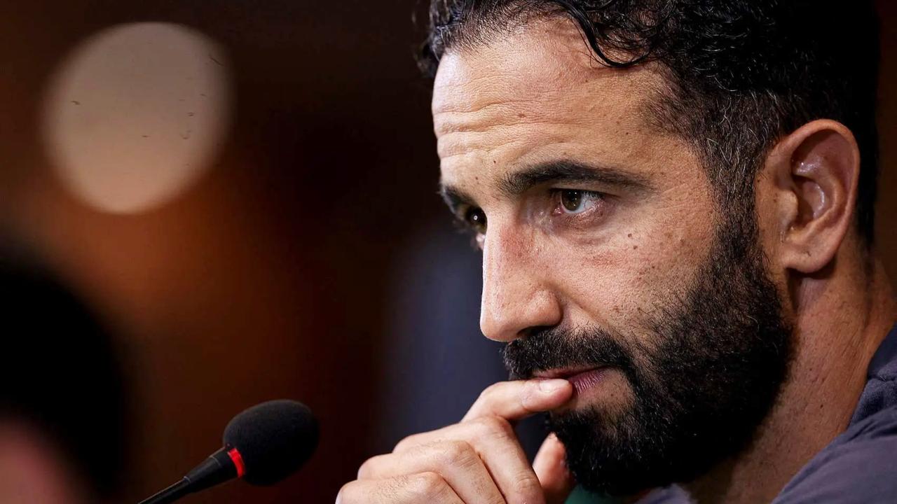 曼联正试图降低工资账单，这可能会让他们在与其他豪门在球员的竞争中居于劣势。
曼联