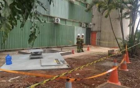 速报！速报！11月25日巴西首都巴西利亚一部委大楼发生爆炸并引起大火爆炸原因是地