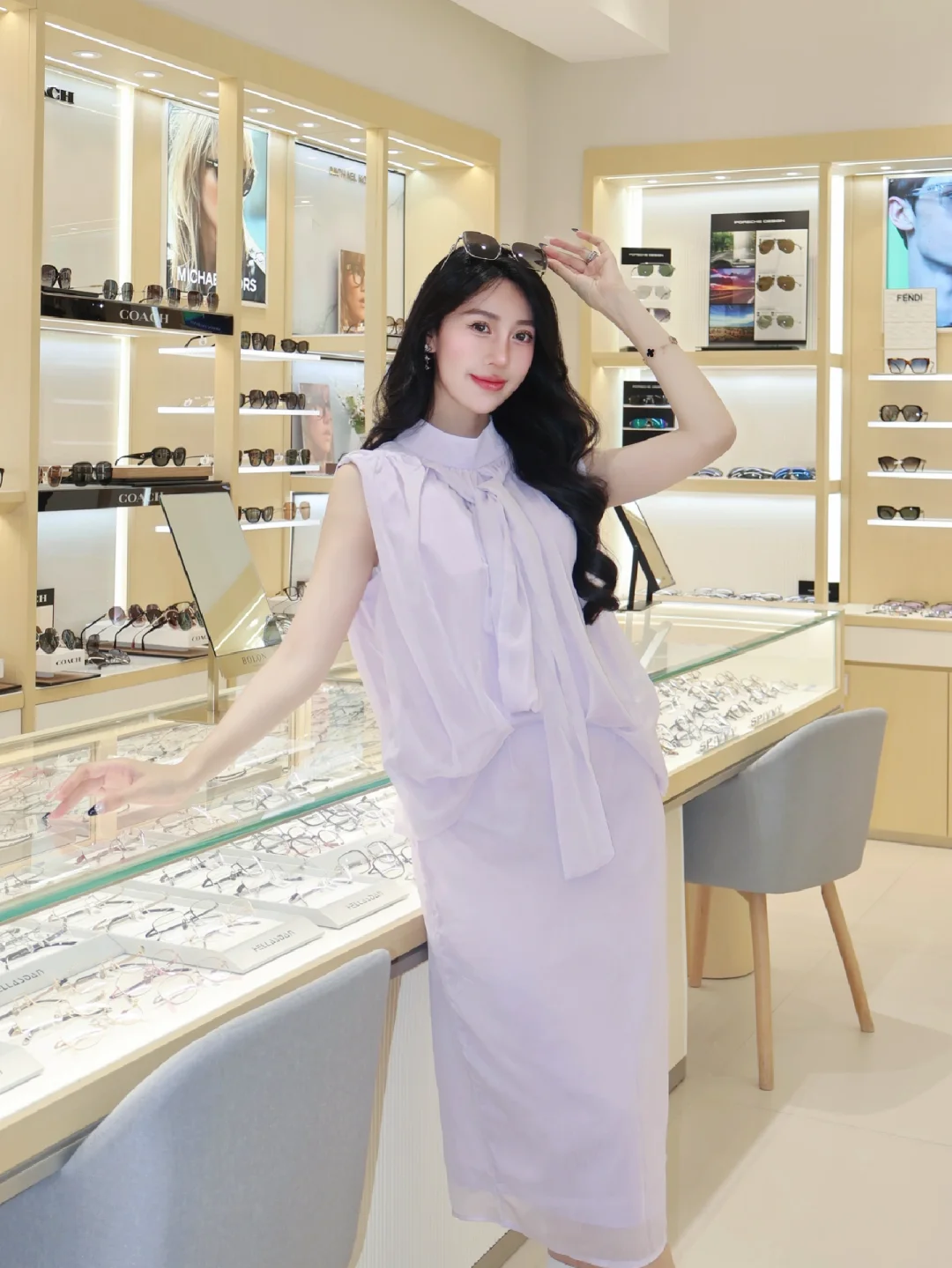 我外公外婆结婚六十多年，从来没红过脸。外婆腿脚不好，每次出门外公都搀着...
