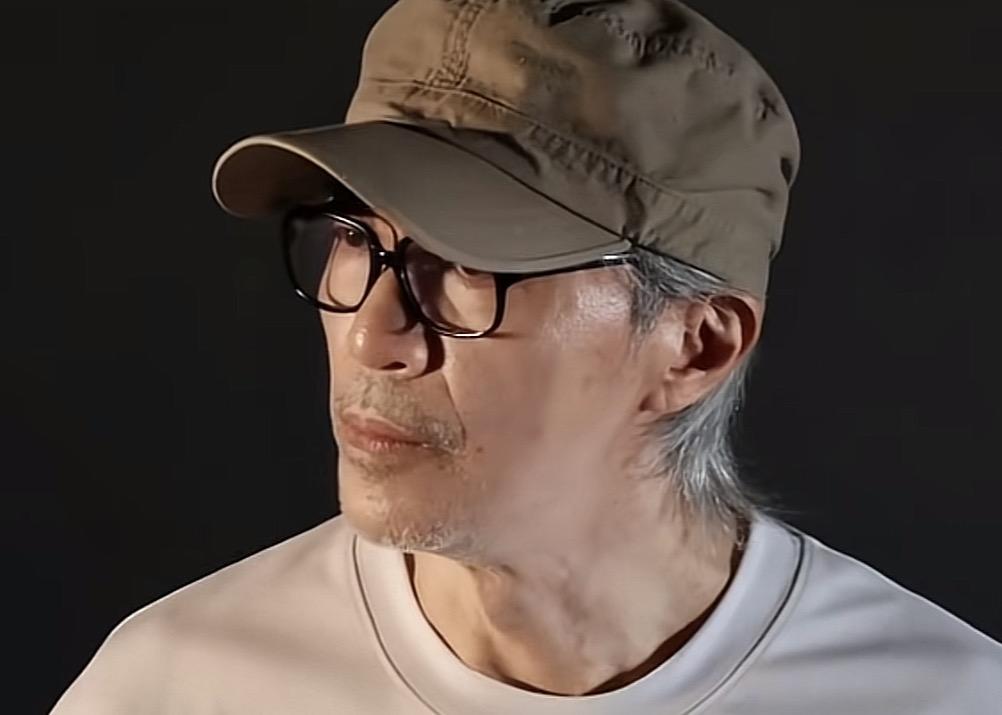 星爷的新电影《功夫女足》好难看，梗是老的，演员是过火的，剧本是脆弱的。
这是一位
