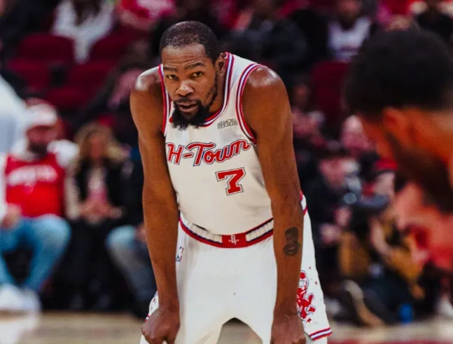 NBA常规赛火箭vs热火 谢泼德顶替缺席的贾巴里-史密斯首发火箭在开局14-4领