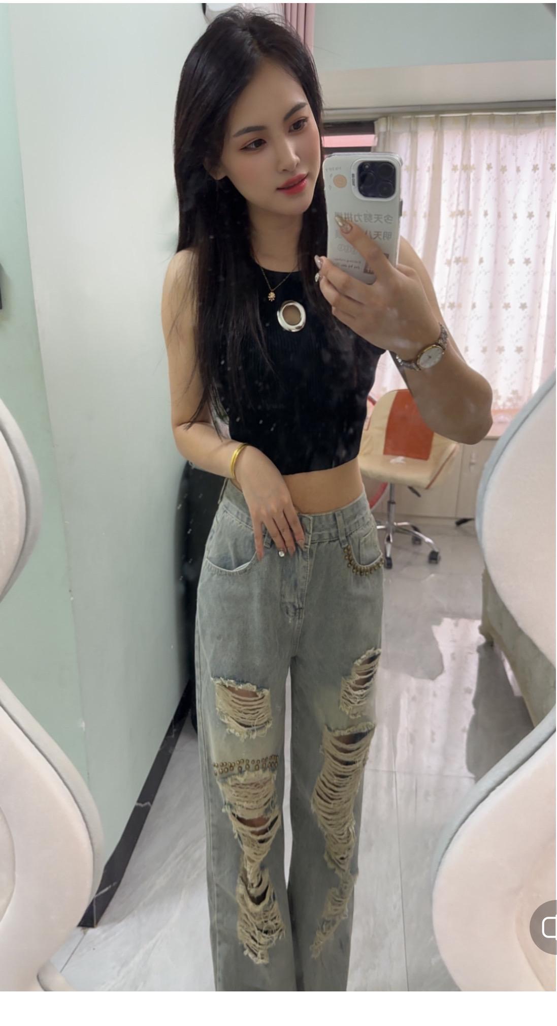 今天5月5号，我们约一下吧，请我喝夏天的第一杯奶茶，让我感受一下，被你...