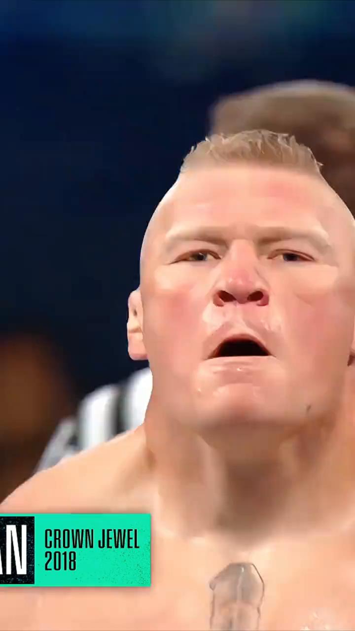 扛着他的肩膀，现在Strowman。我的上帝，戒指一直到外面。尸袋，斯特劳曼五岁