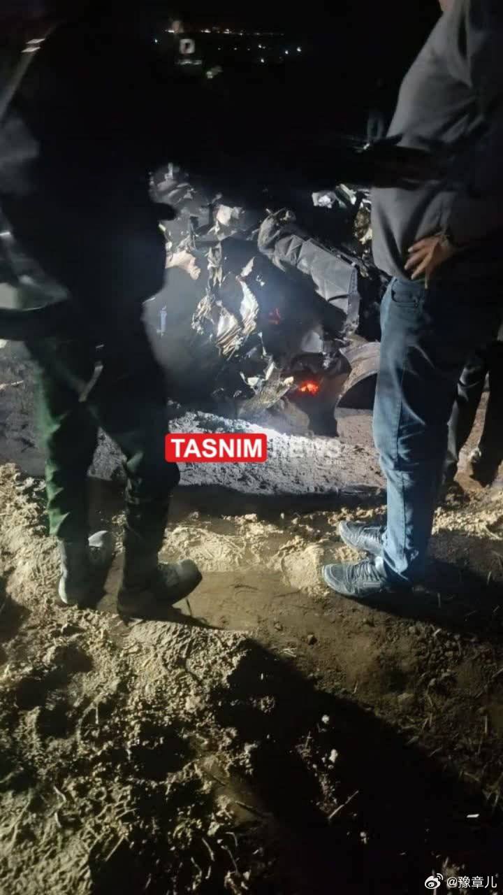 塔斯尼姆通讯社公布被击落飞机的部分发动机残骸，可能是一架F-16战斗机。 