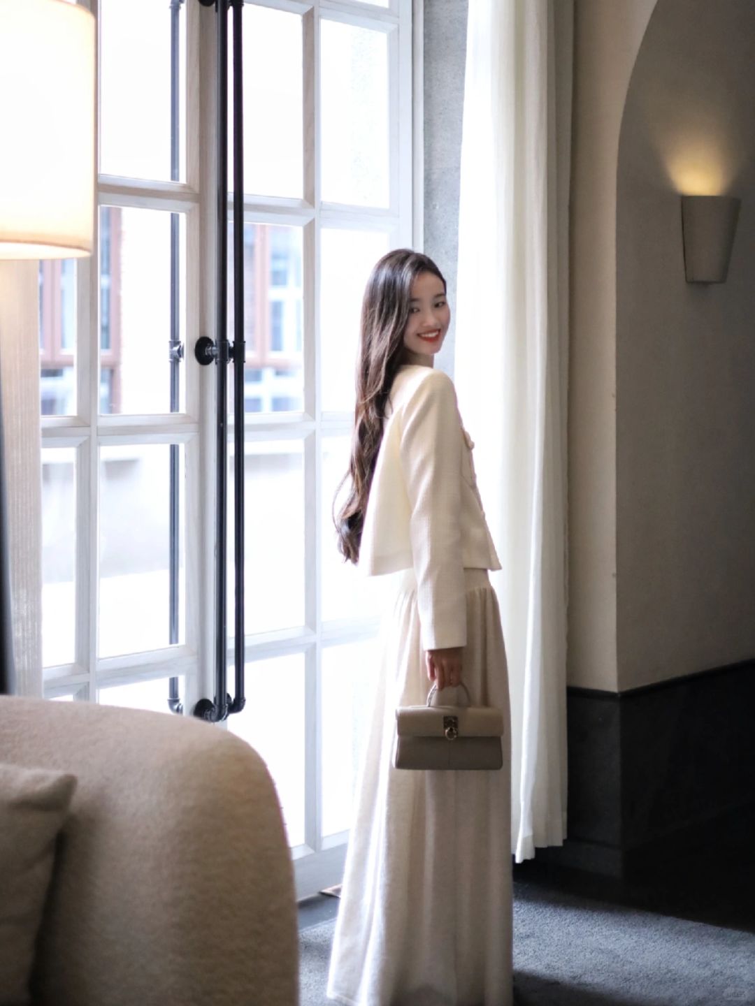 上班穿正式温柔点