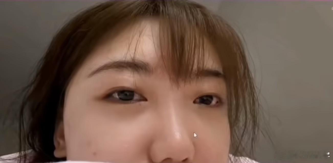 昨天aq团播的时候房间里发现了套套，然后就引起了一波节奏，随后蛋饼也是发鱼吧回应