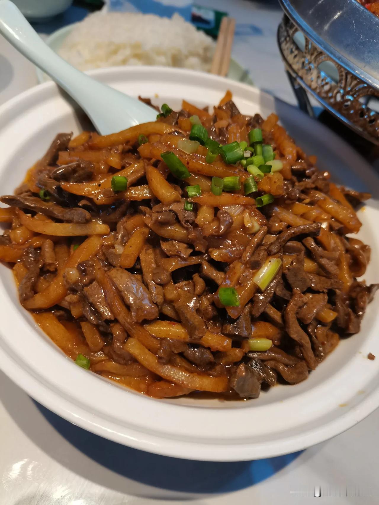不吃晚饭已有半个月的时间了，这几天反正也习惯了，每天晚上也不惦记的吃了，有时候我