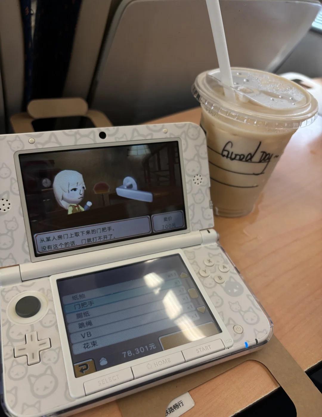3DS已经成为离线必玩项目
这次坐高铁去玩，打开3DS完全是失忆的状态，完全不知