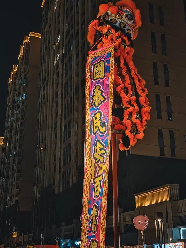 岁岁风调雨顺，请赐下联 看到“岁岁风调雨顺”这个上联，我觉得“年年五谷丰登”是个