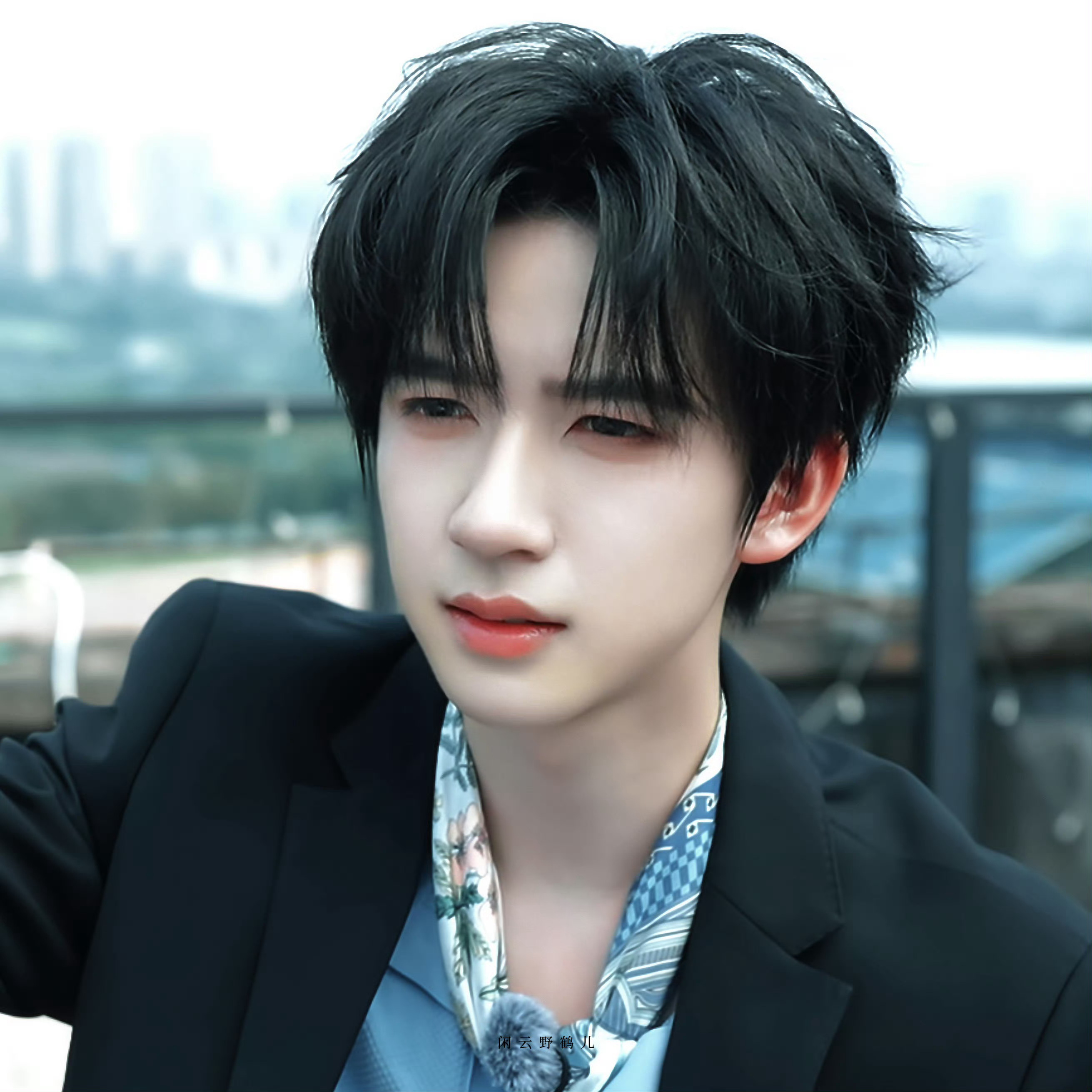 贺峻霖贺峻霖五十公里桃花坞6💚贺峻霖百度网盘代言人“新鲜出炉的食物特有的热气慢