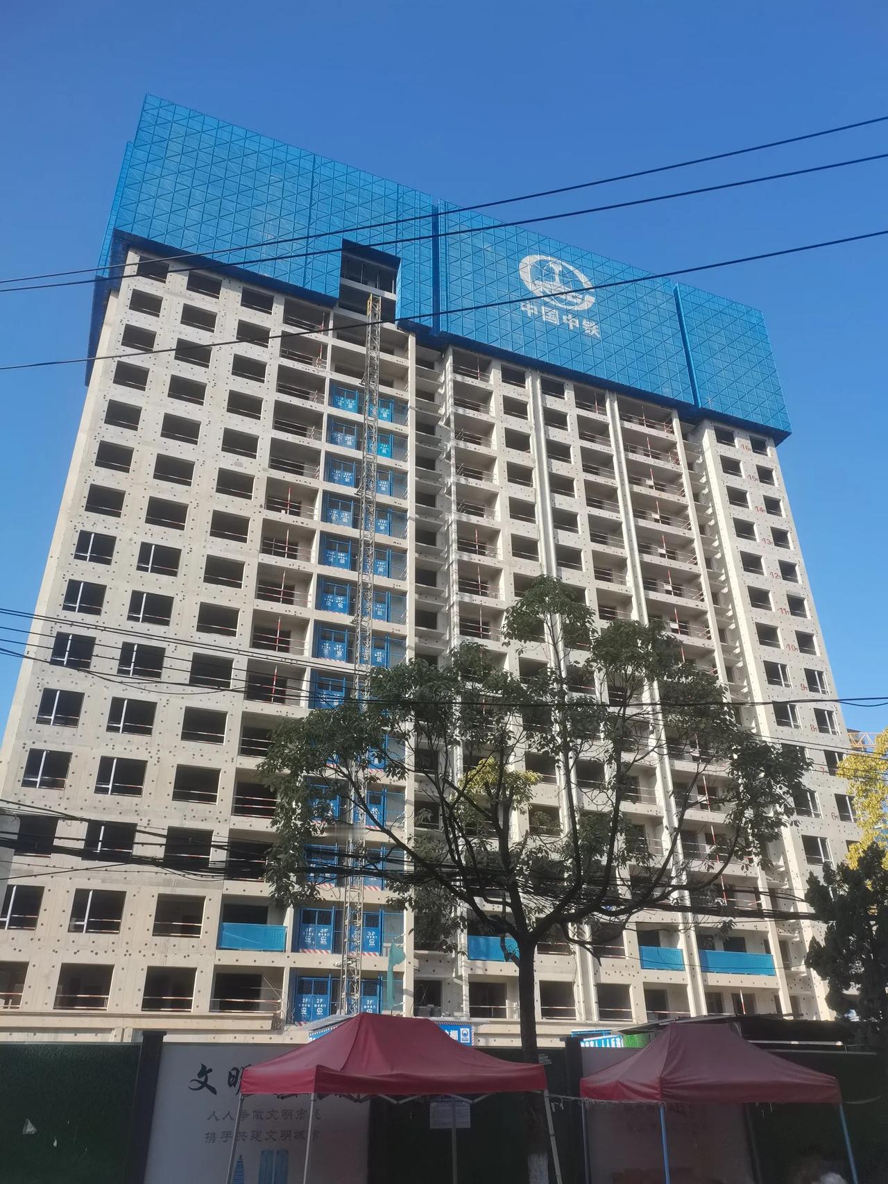 中国中铁的官渡区福德续建项目
中铁的实力还是值得认可的，这一片真的是按规划的建好