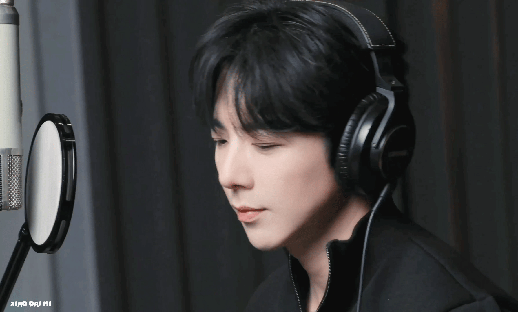 刘宇宁深情献唱爱情有烟火片尾曲 | 腾讯音乐由你榜 | 摩登兄弟 有些坚持，经不