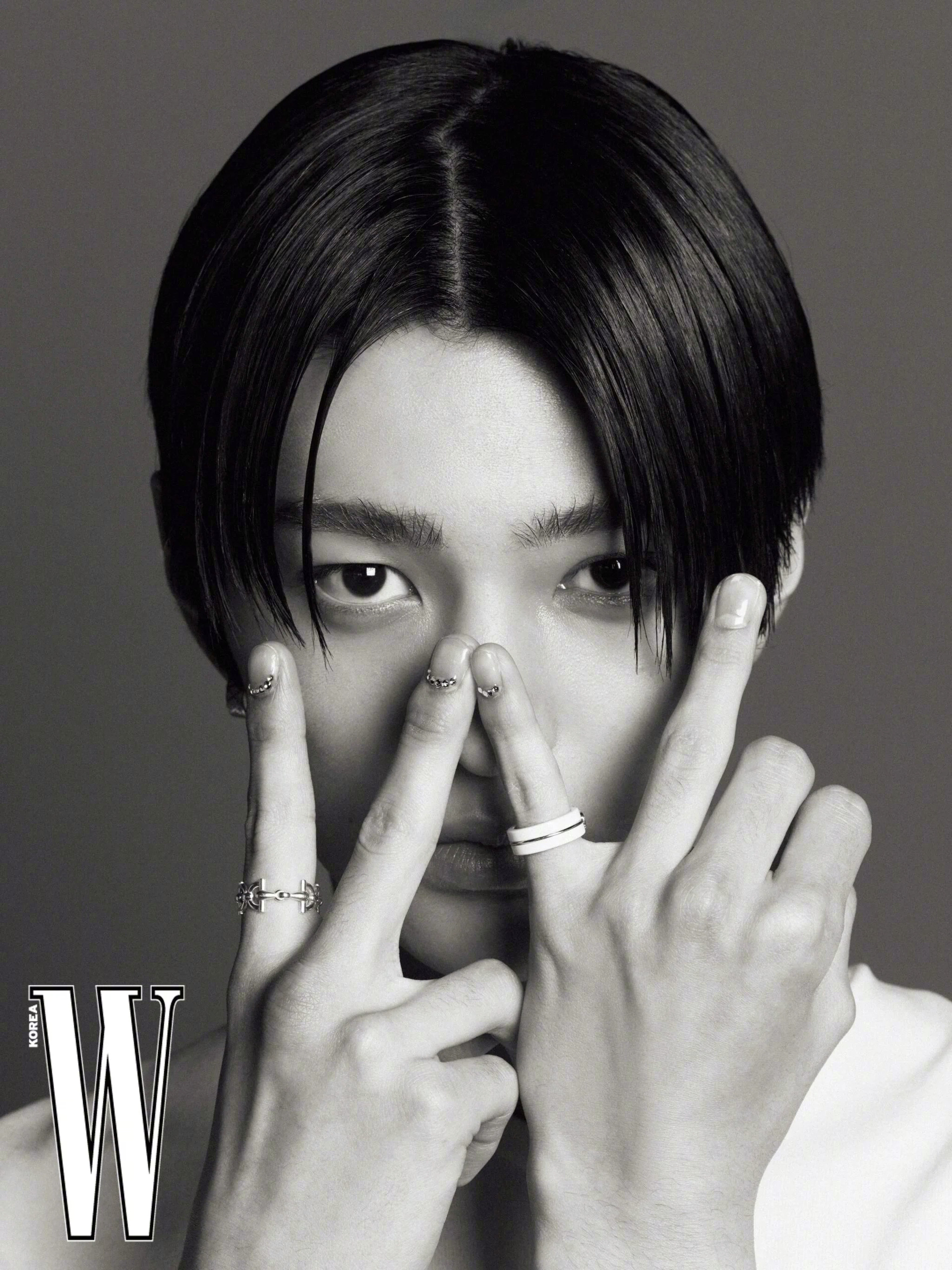 CORTIS 安乾镐  W Korea 六月刊封面，昨日刚看完香奈儿首尔大秀，今